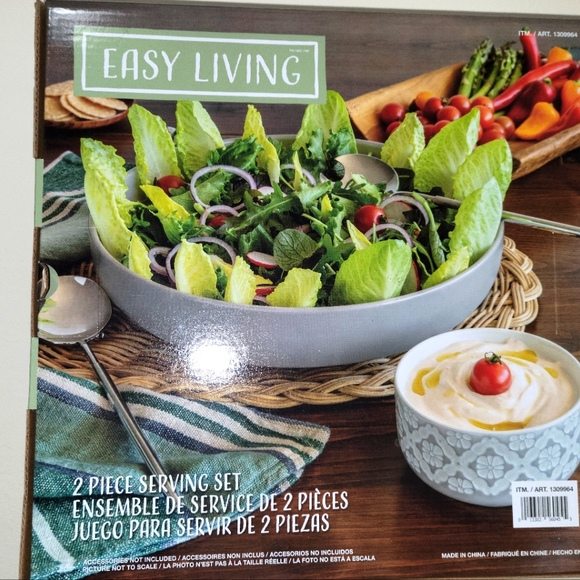 Brand new Easy living 2 piece serve ware